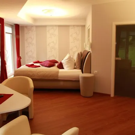 Waldhaus Lauenhain 3*